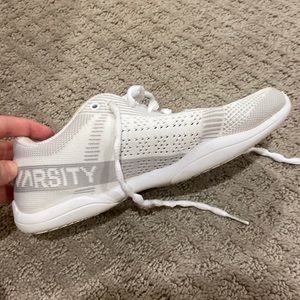 varsity shoes size 6